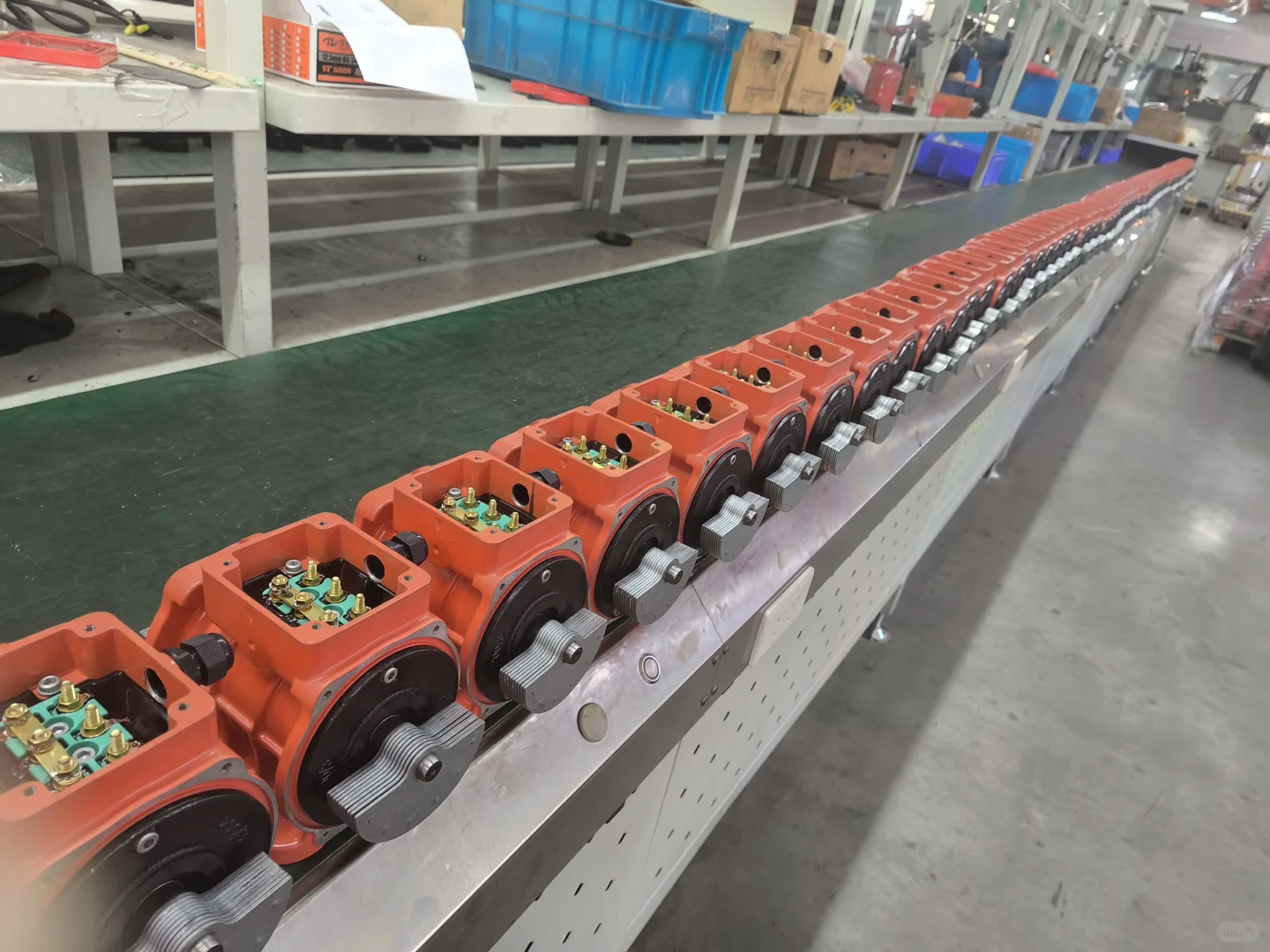 精密振动制造中心｜打造工业级振动设备专业