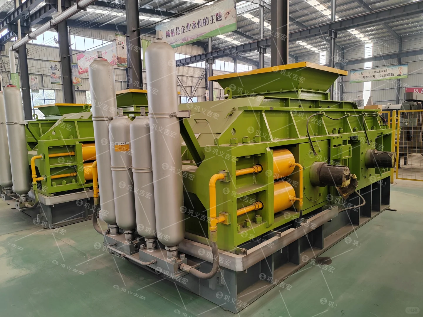 液压对辊破碎机为钢厂钢渣破碎量身打造