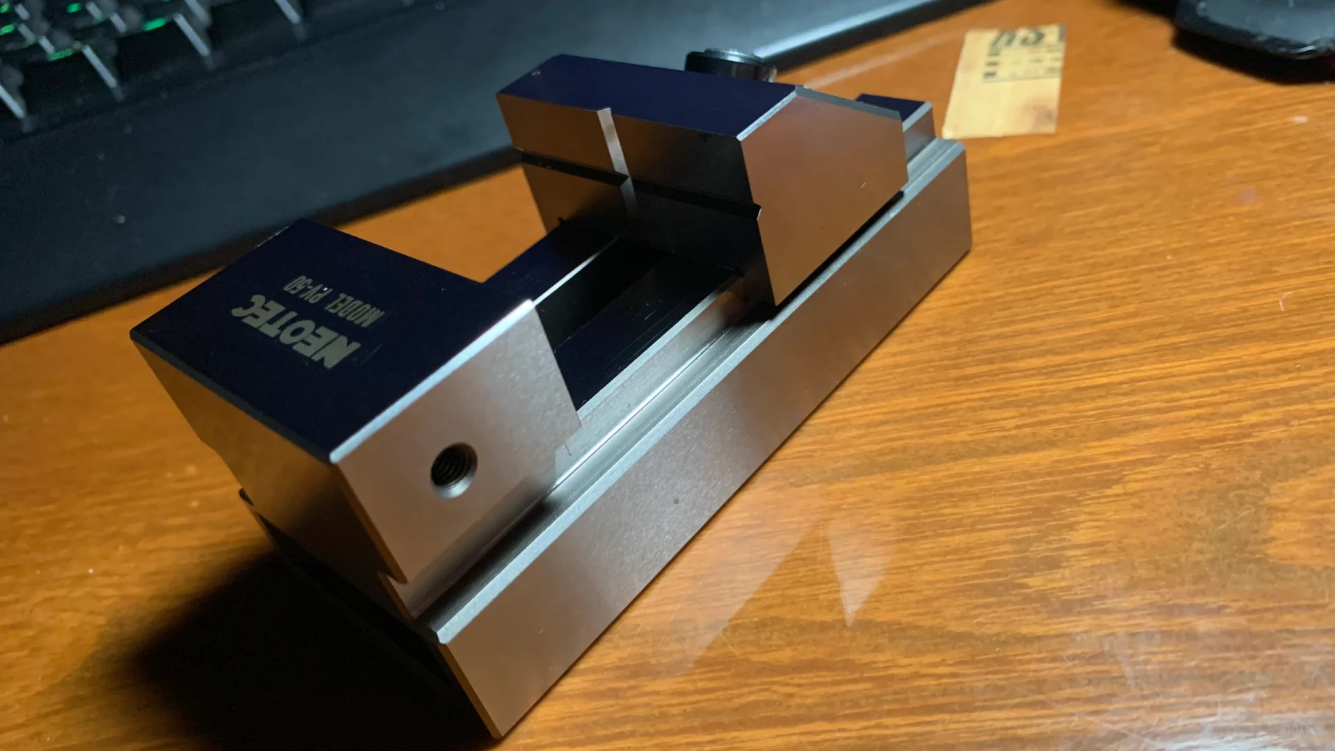 日本精密小台钳