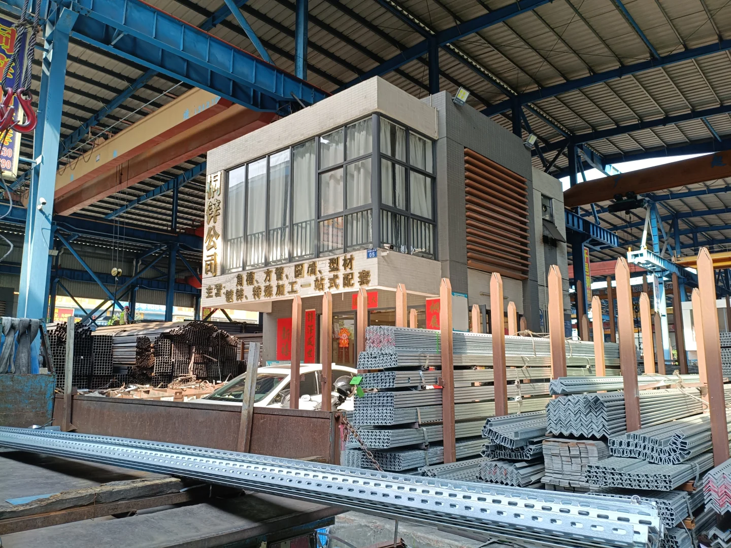 out货光伏棚材料一车～