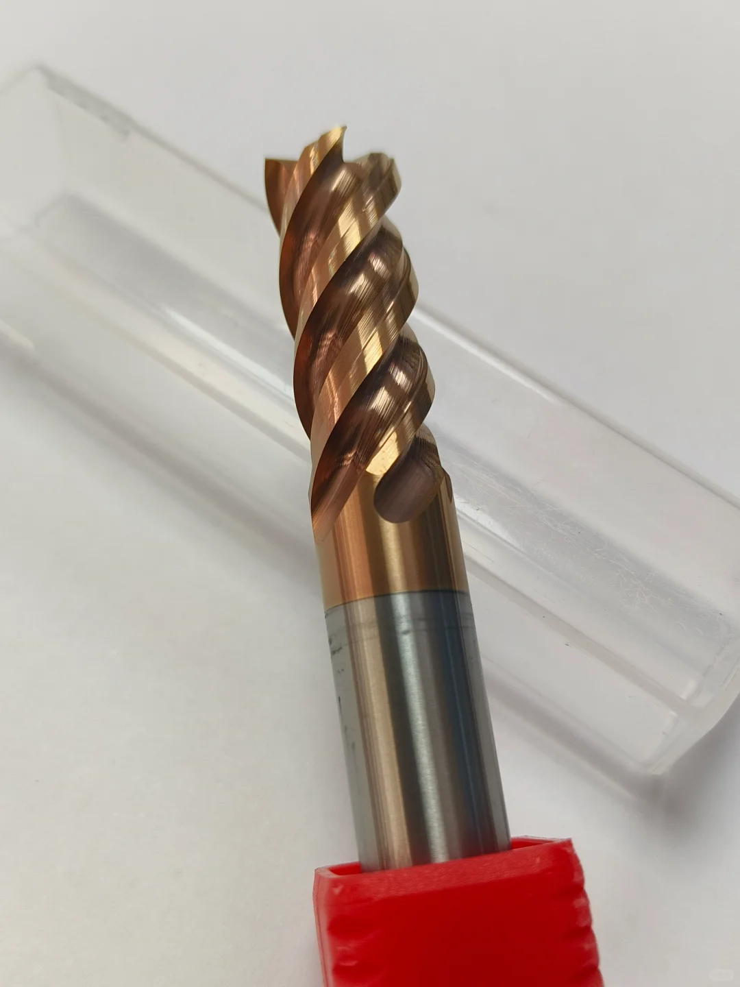 眼看世界,用心做事,坚持品质打磨