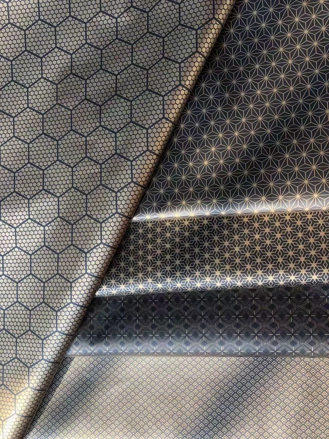 蓄热黑金里布-防寒服