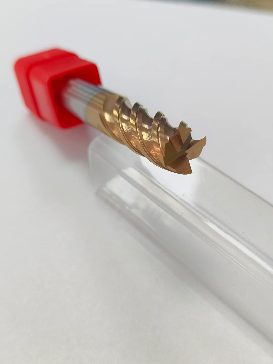 眼看世界,用心做事,坚持品质打磨