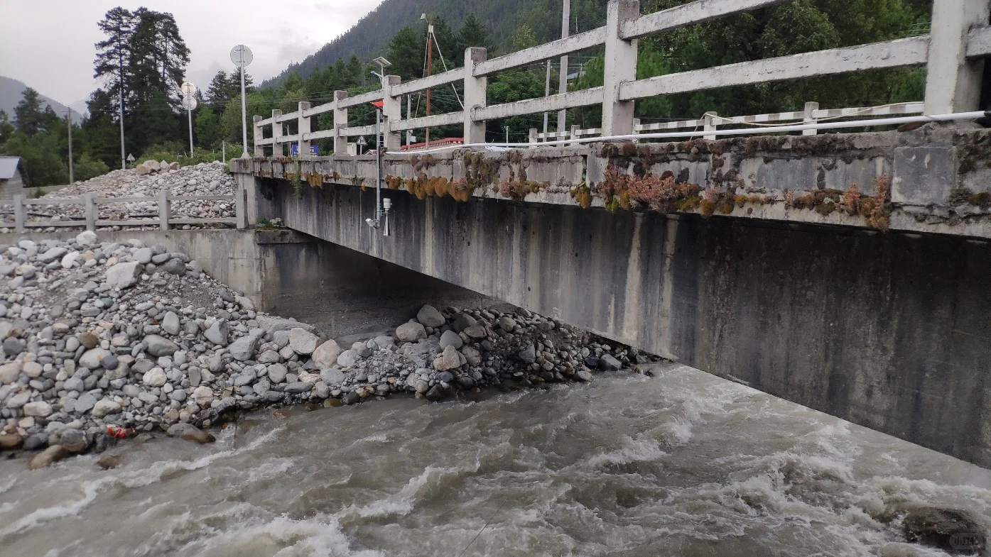 河道流速监测仪使用方法