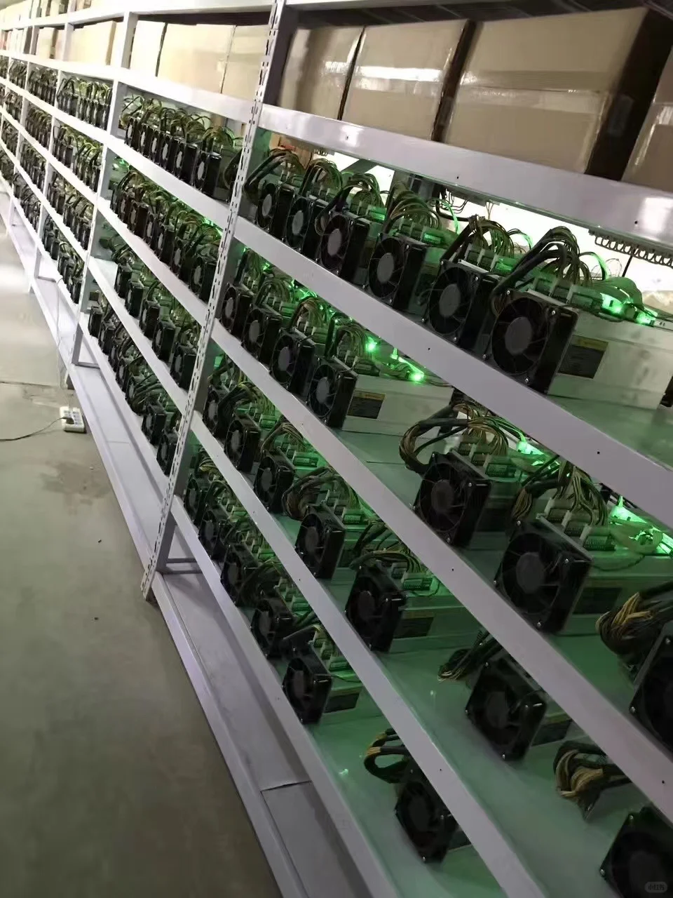 哈萨克斯坦有多少中国企业？