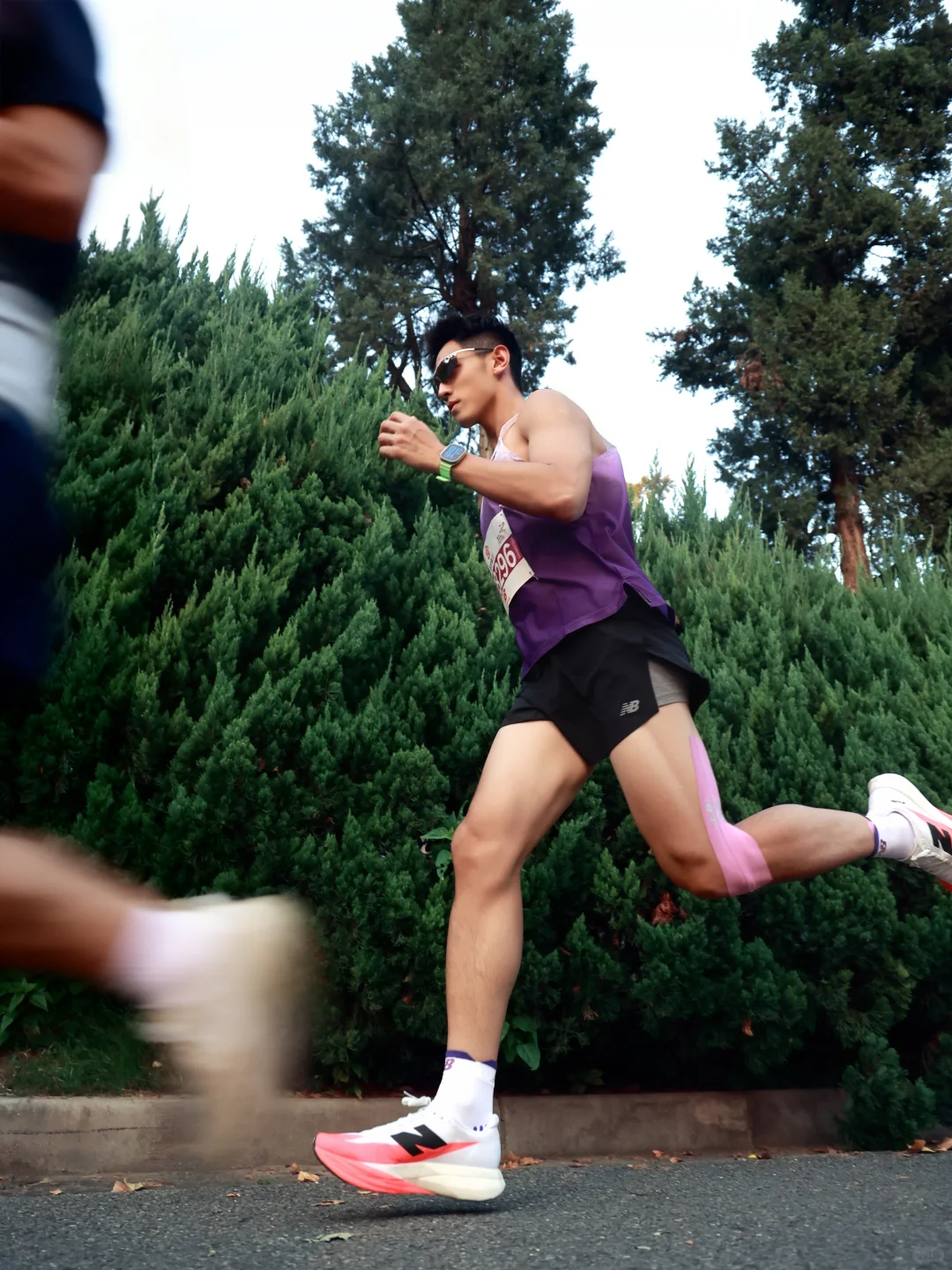 北大金融男跑南京马拉松P(跑)B(崩)了!