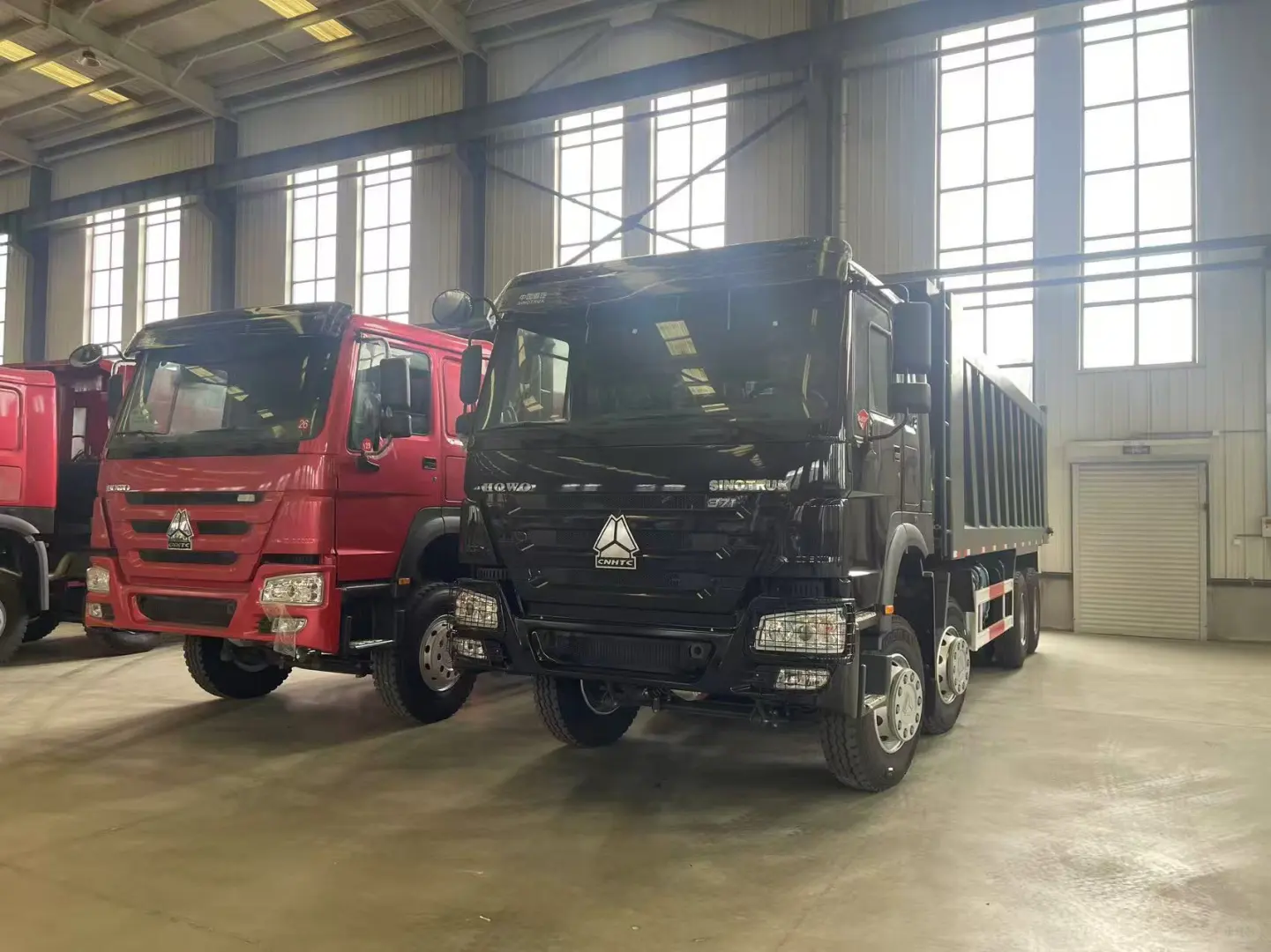 迪庆重汽HOWO牵引车-自卸车