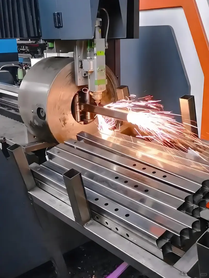 采购钢材何必跑断腿？来众唐物流钢材市场有