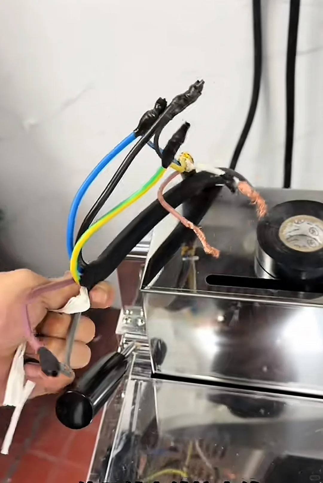 儋州水电维修,短路跳闸,水管维修