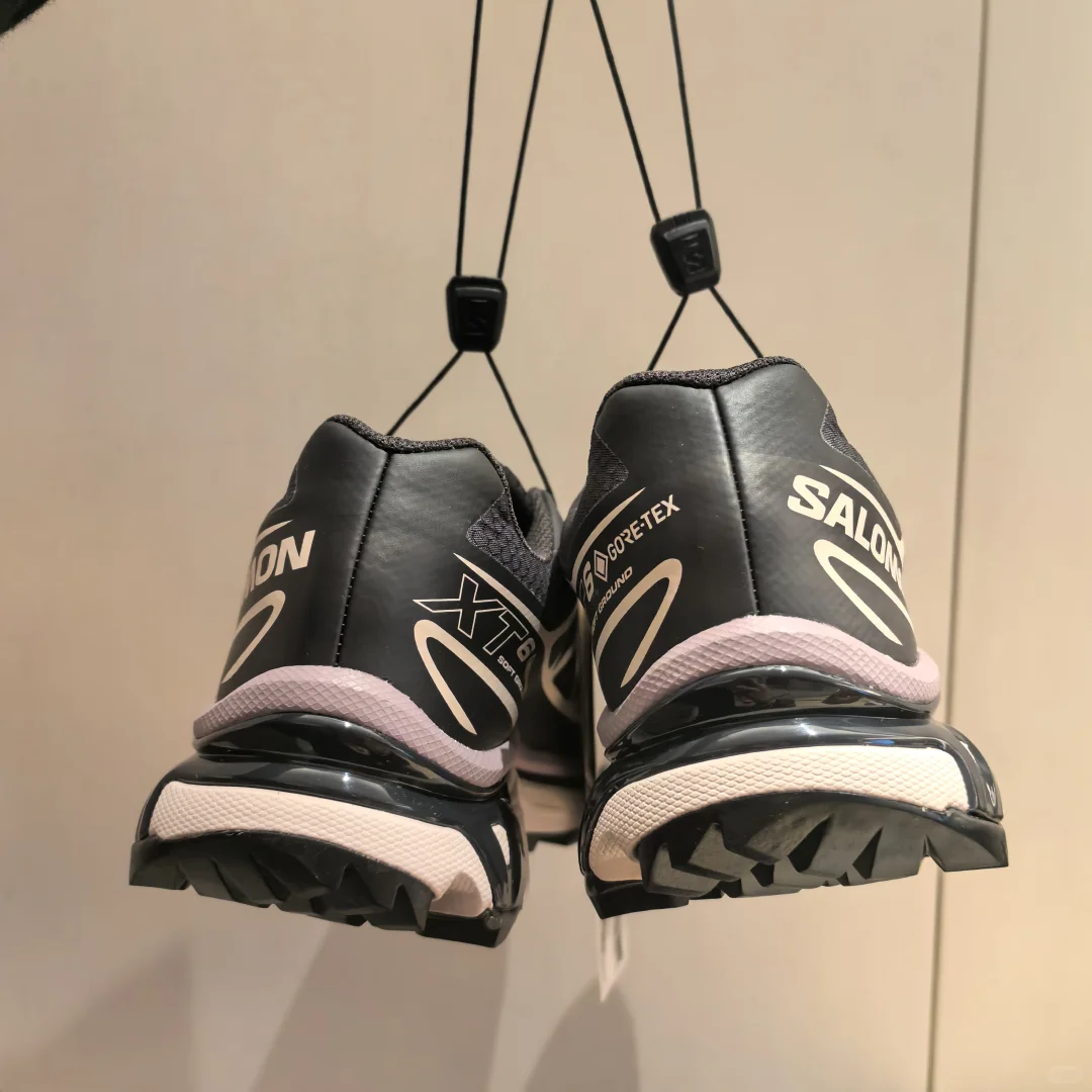 真的好喜欢我的新鞋～～～