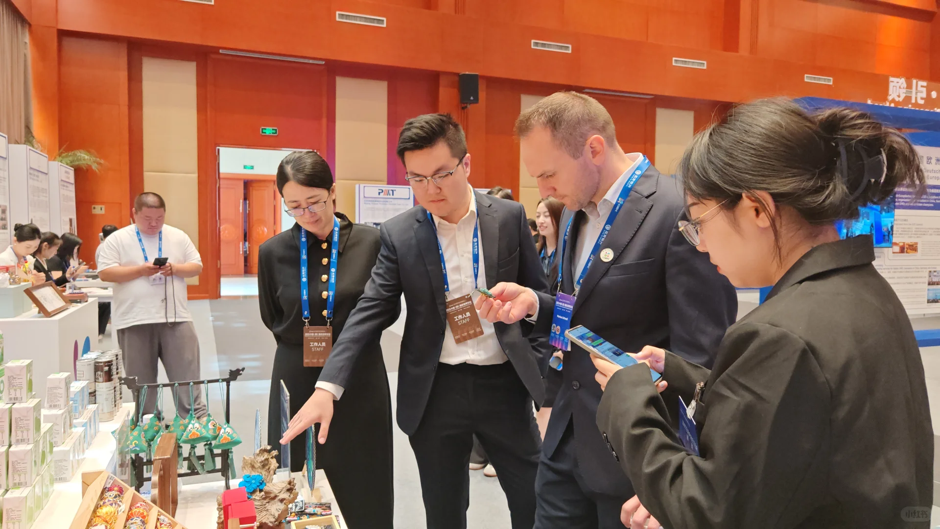 【绣启未来·文化共融】