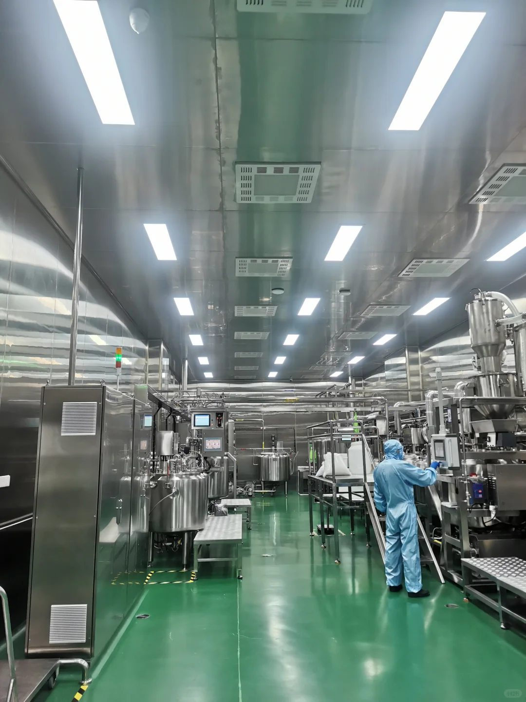 今天不忙别的，看看车间环境