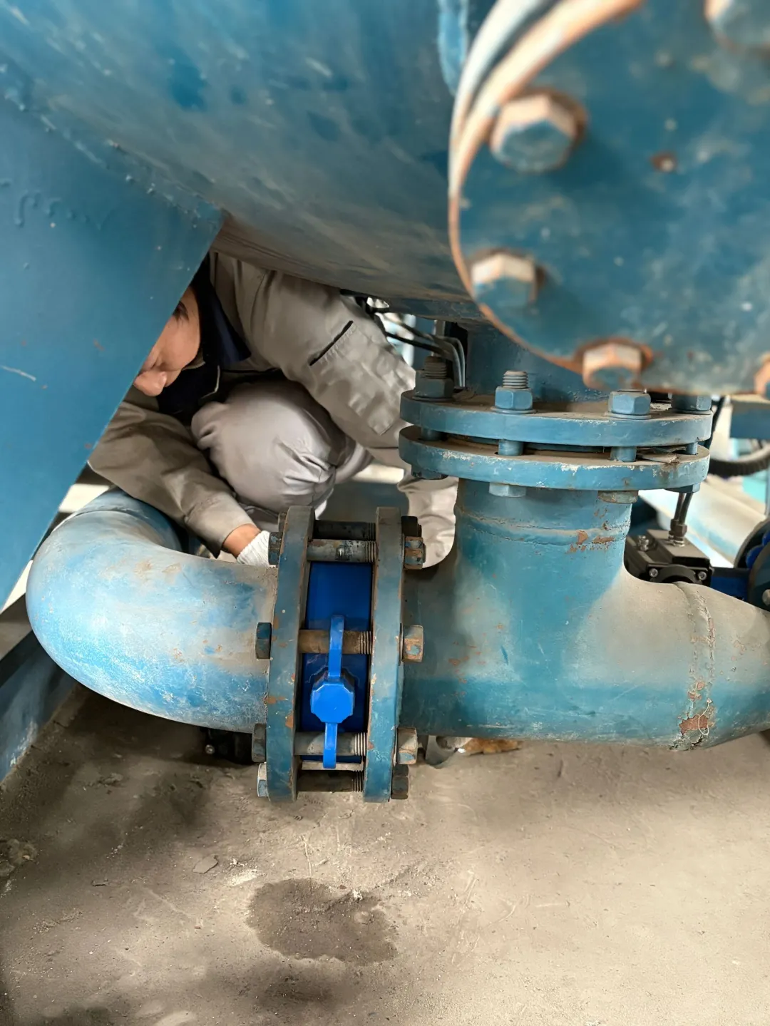 浦欧威上门服务：干燥机气动蝶阀选型安装！