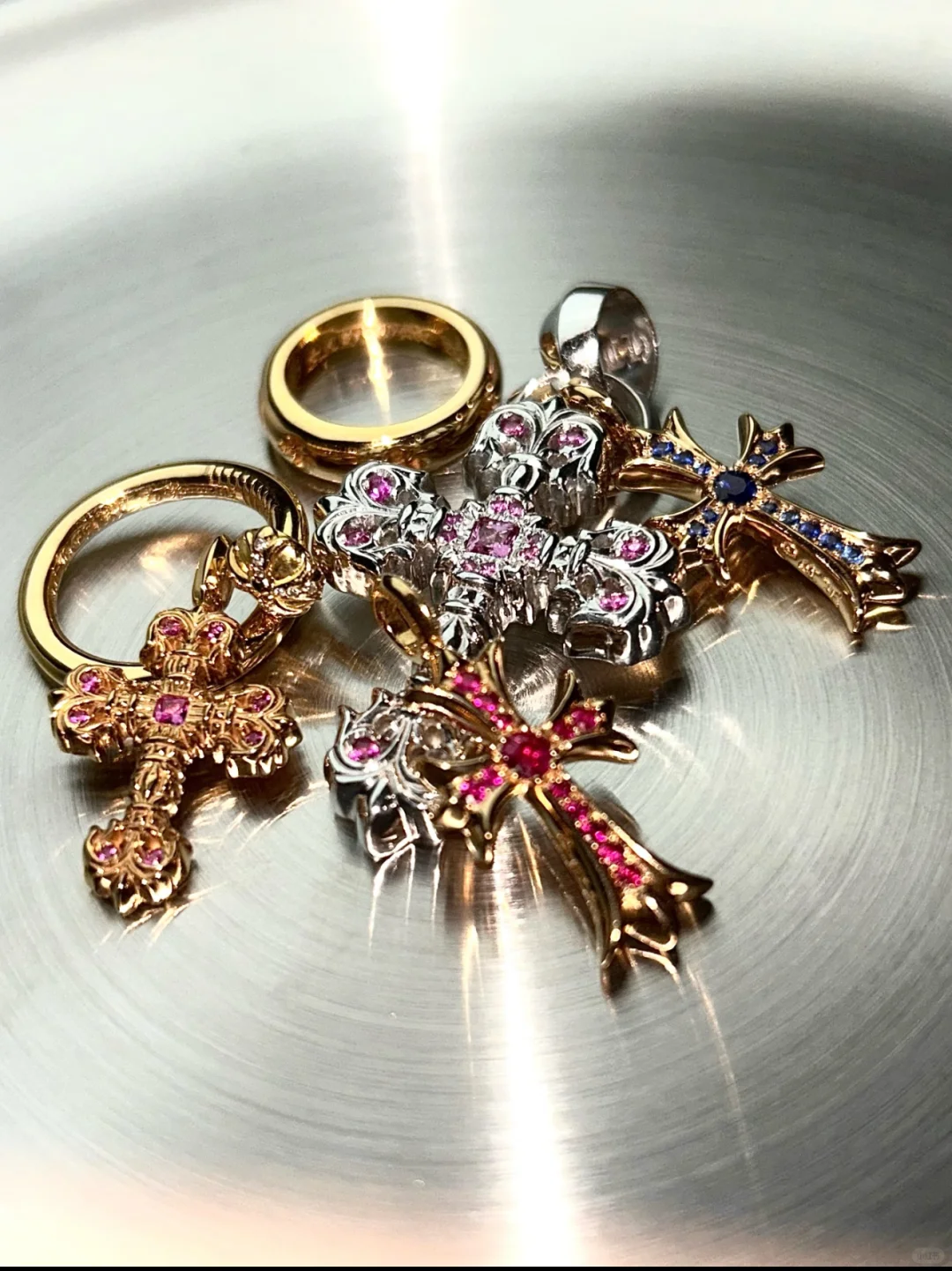 谁要出克罗心呀？？有没有富婆要出？