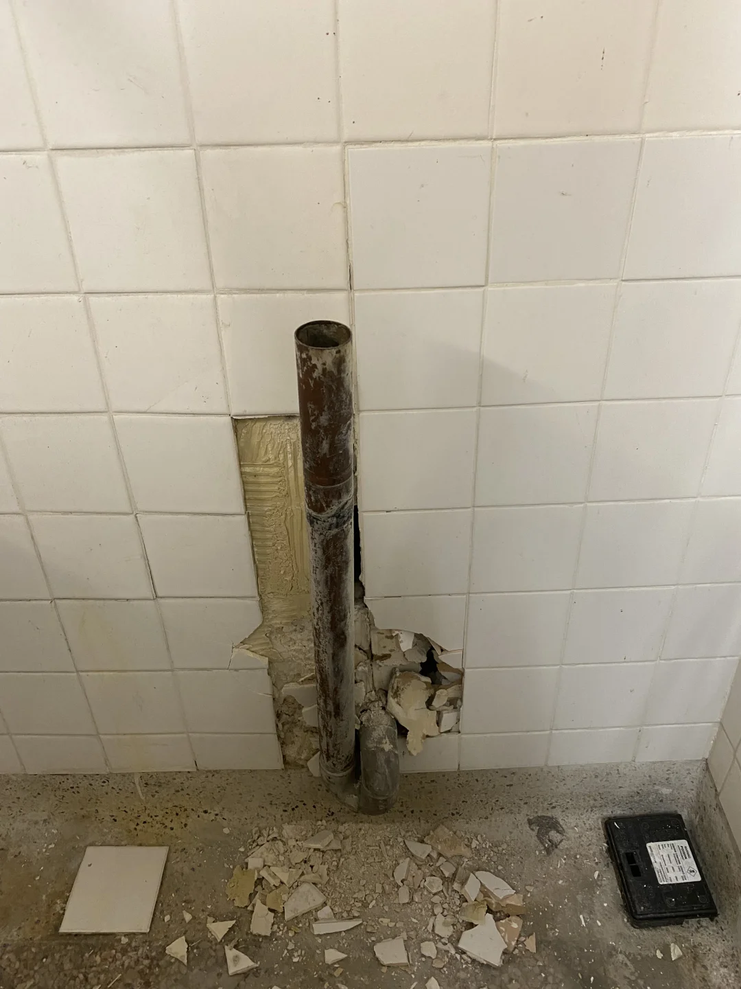 Sink dark pipe plugged