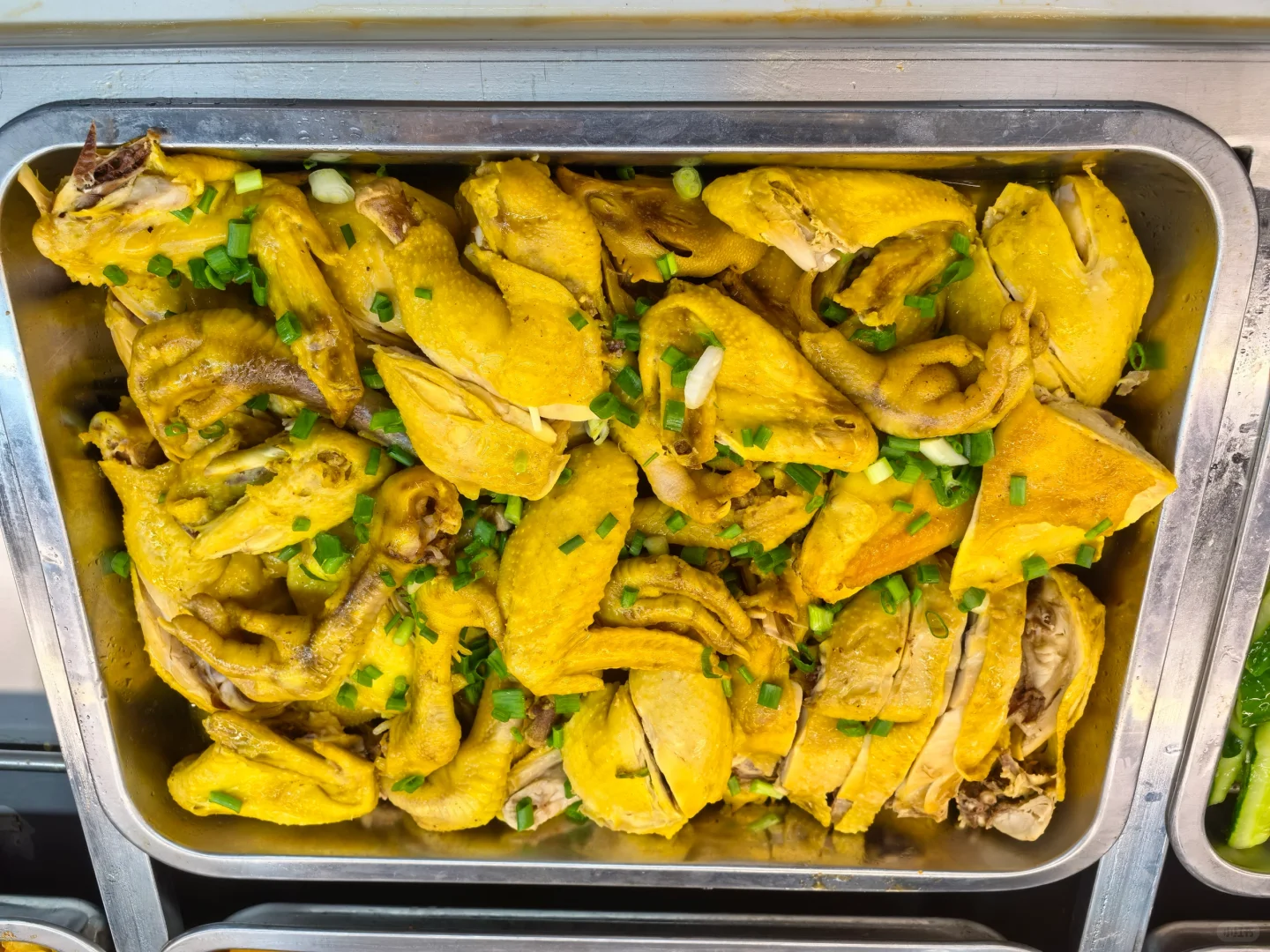 快来工厂饭堂干饭！！！