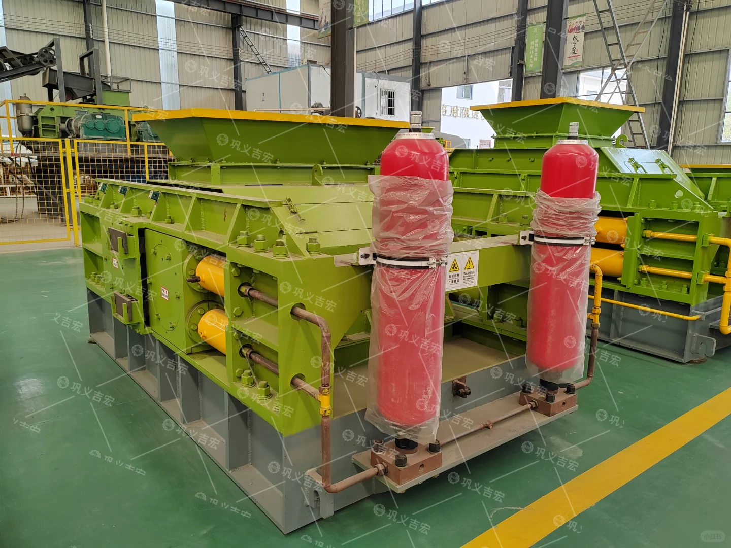 大型液压对辊破碎机厂家直供 专业矿山设备