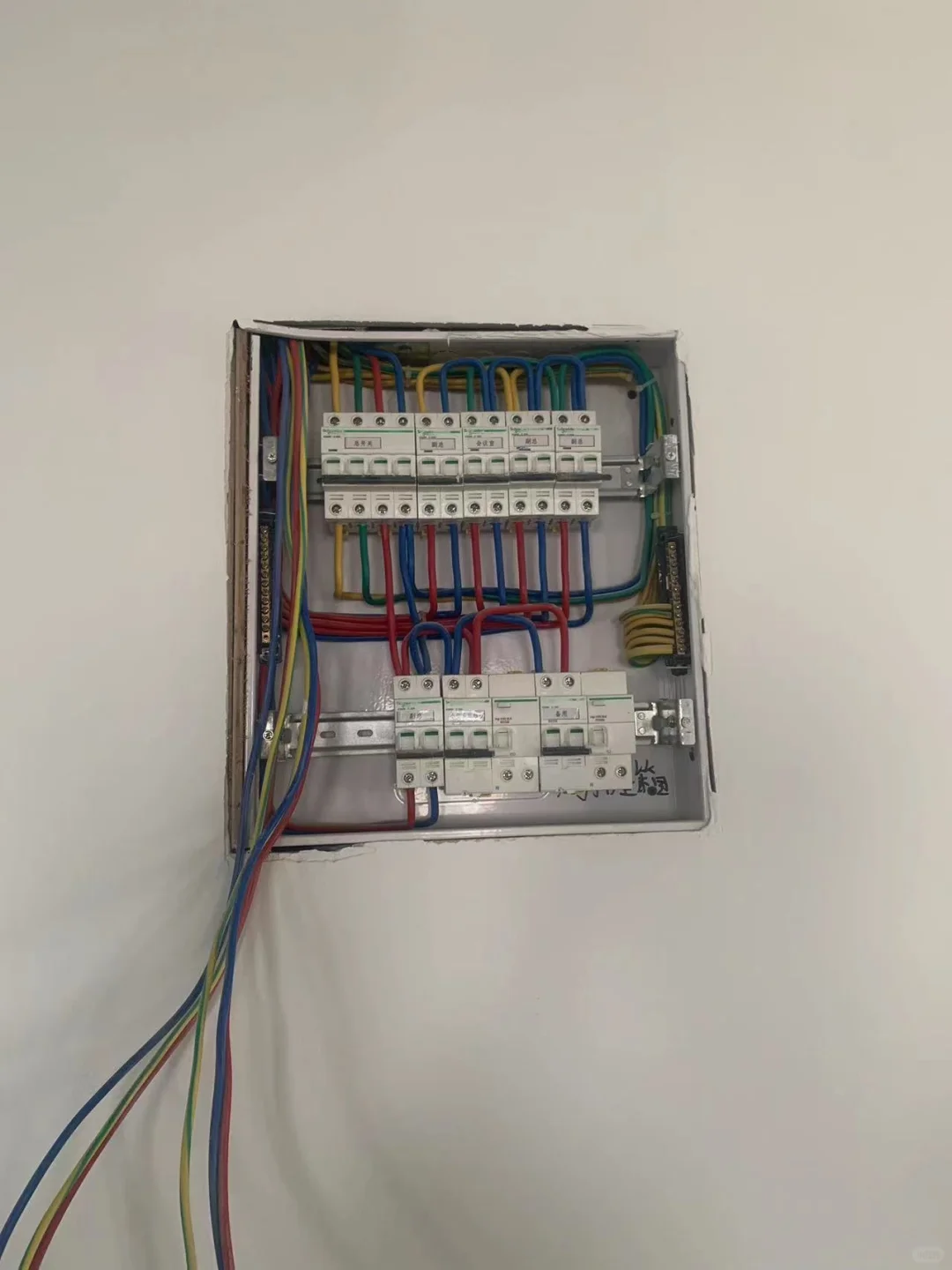 专业开关插座线路安装维修检测