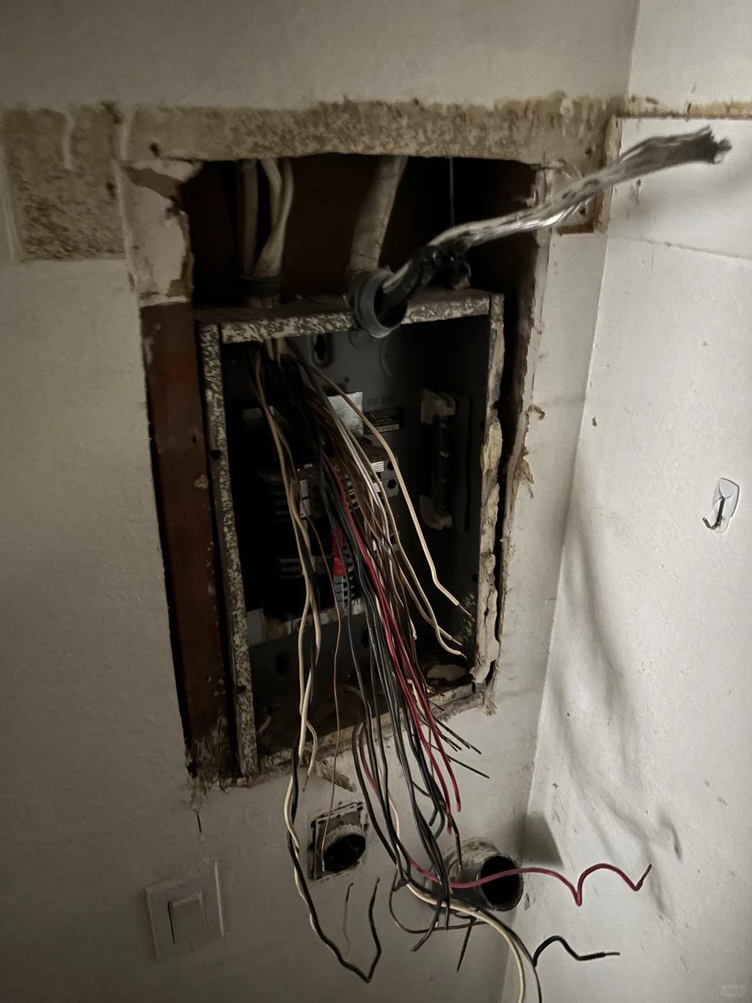 这种电箱你家也有吗？？？