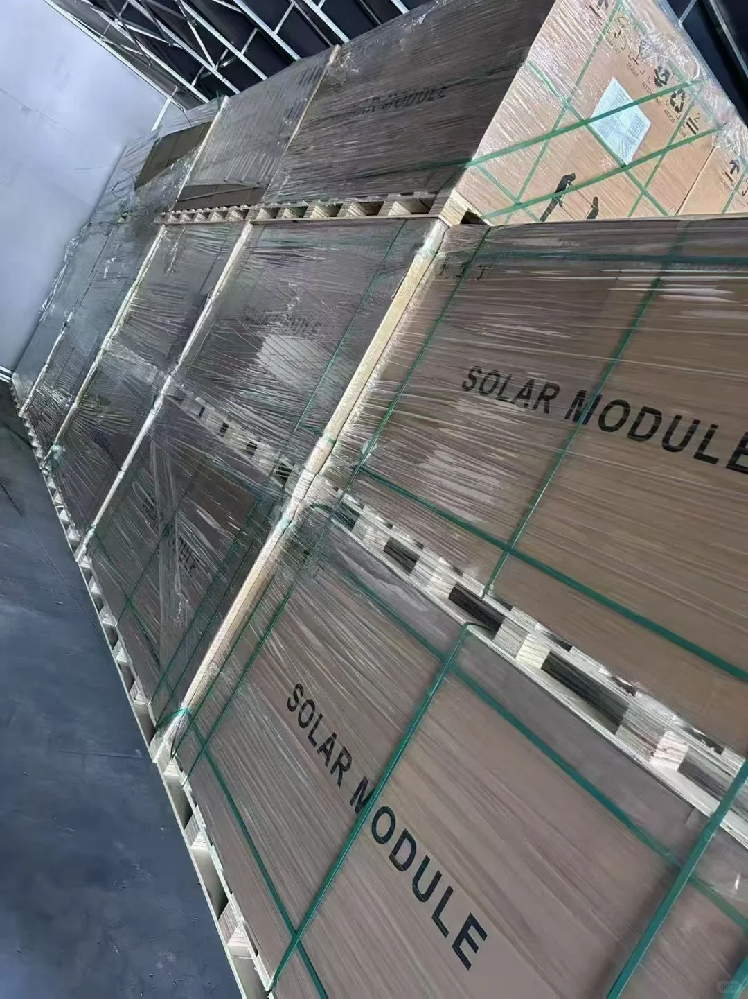 太阳能板真的很好看啊！