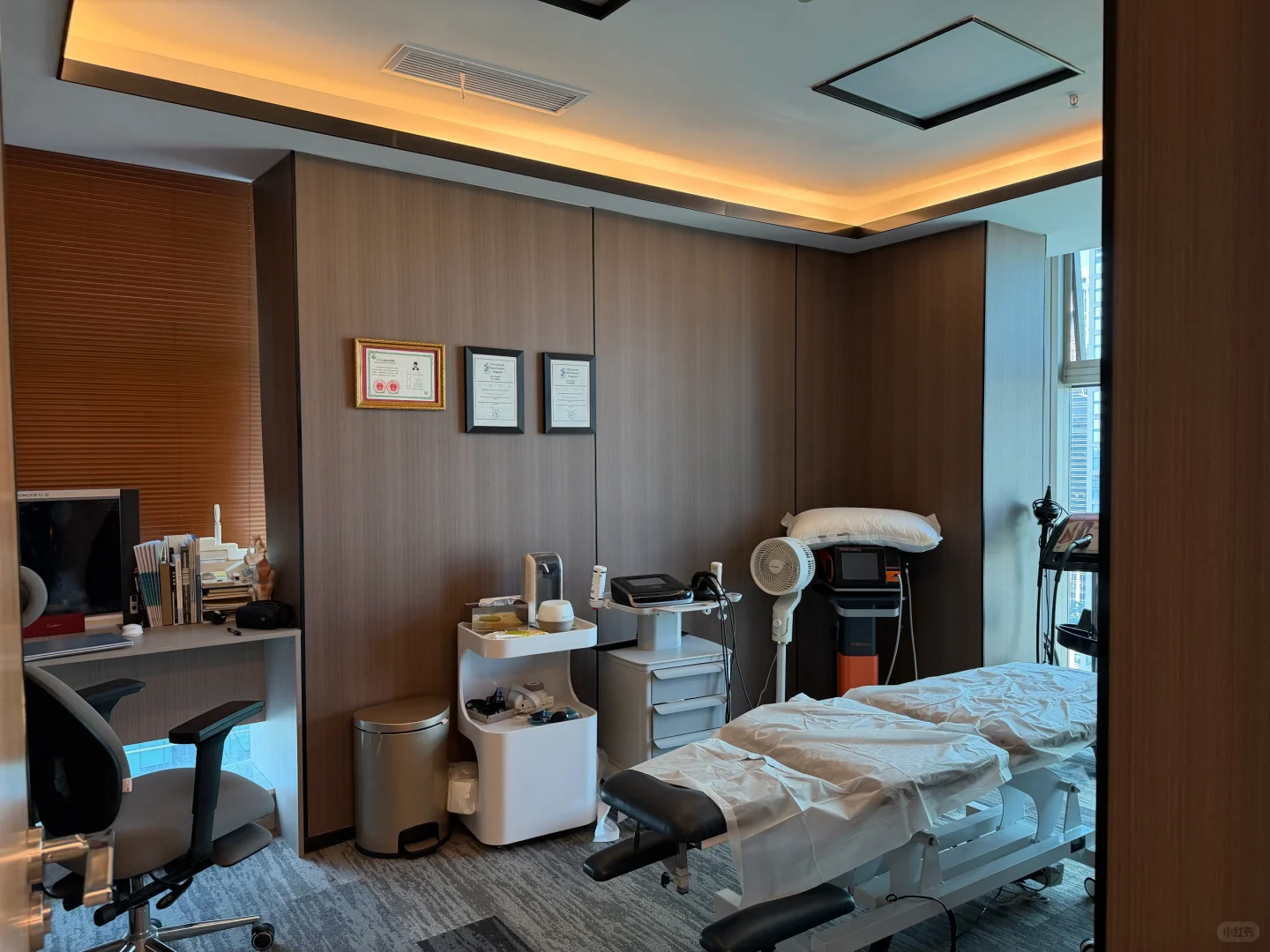 和朋友体验运动康复啦?