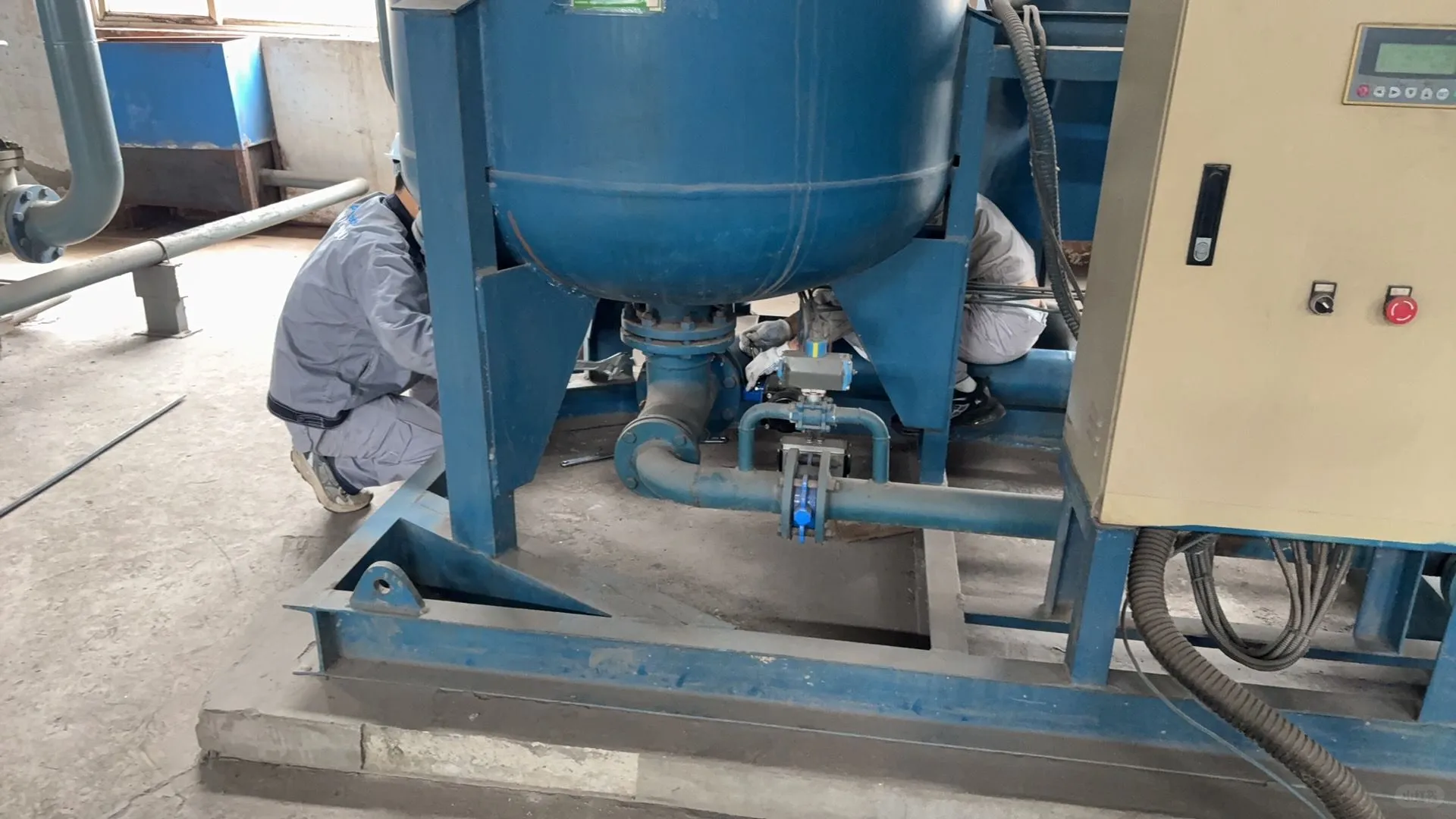 浦欧威上门服务：干燥机气动蝶阀选型安装！