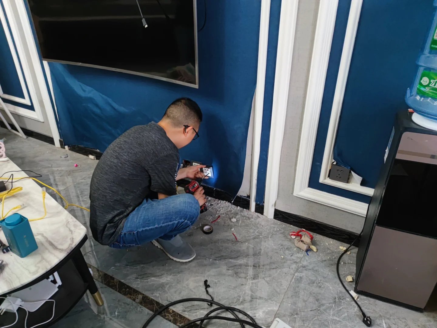 查漏电，换暗线，收多少合适？