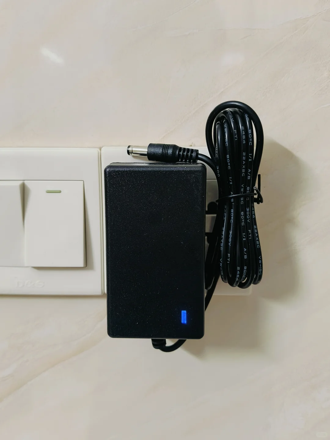 12V3A电源适配器