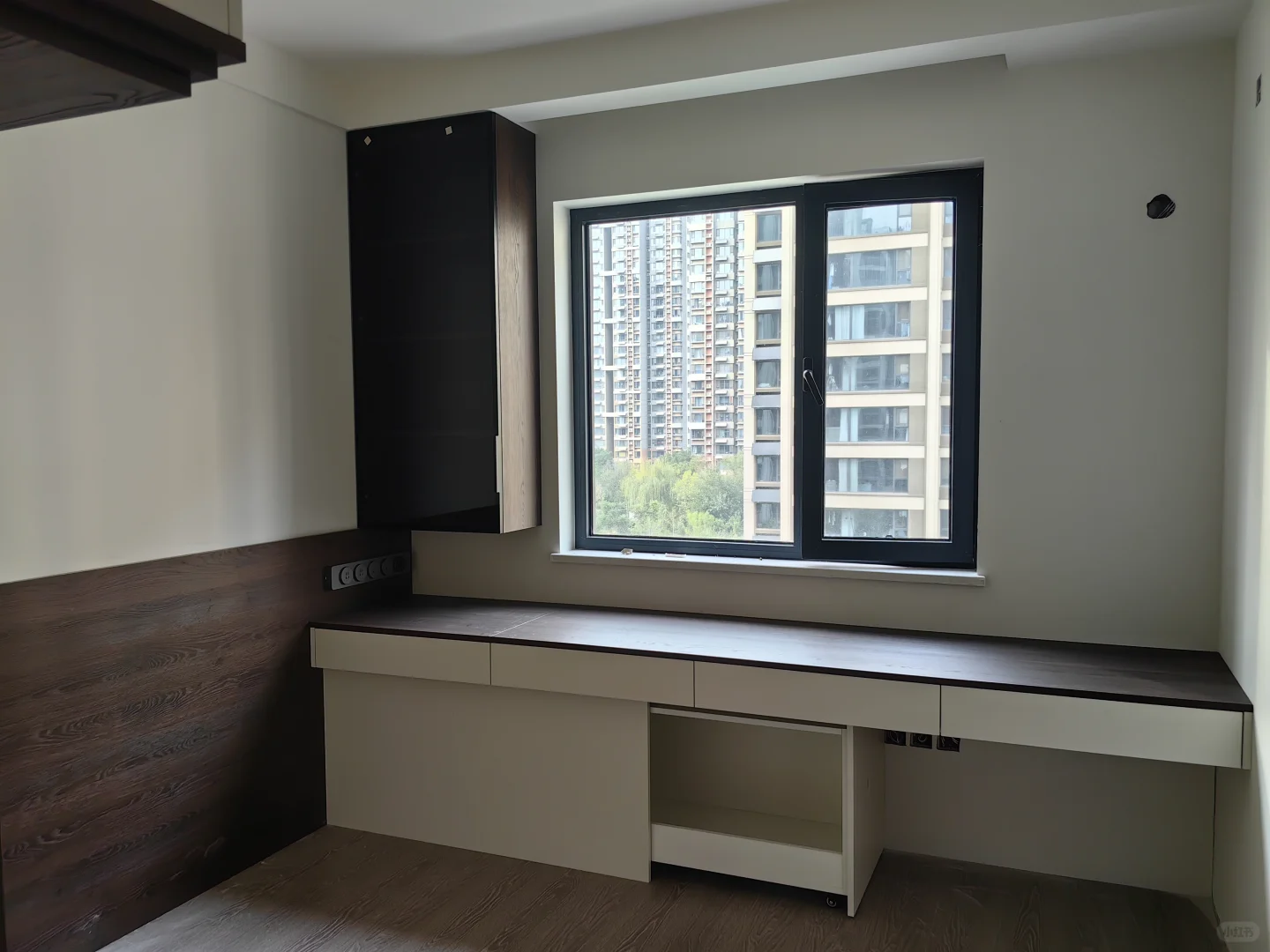 天正山河玺院落地实拍