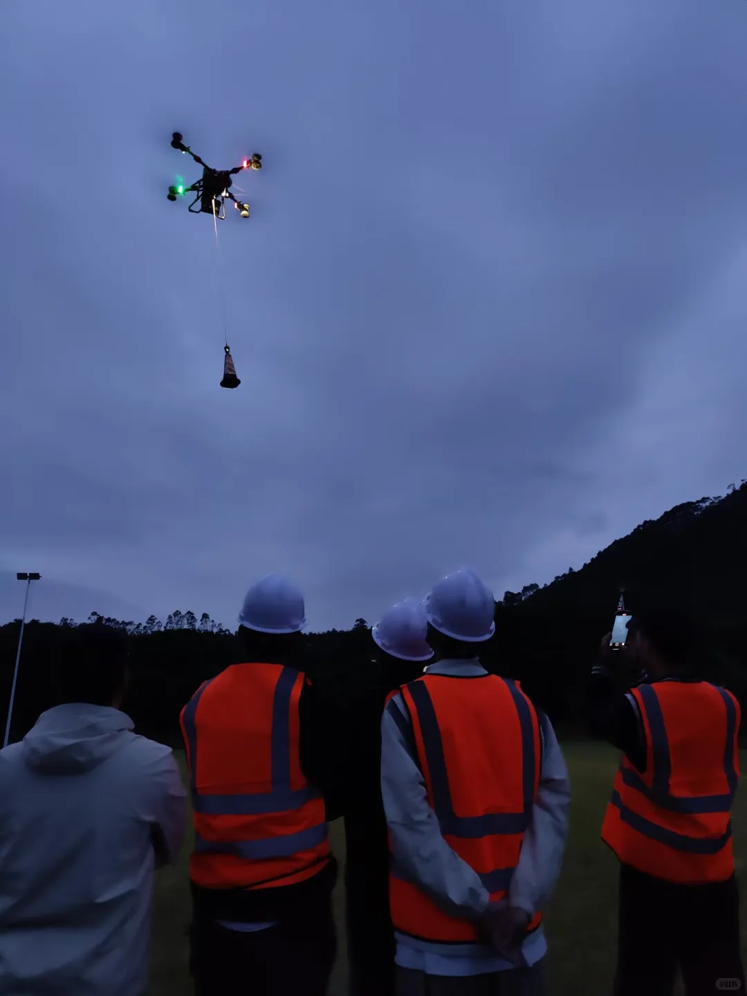 无人机 吊运实操ing～