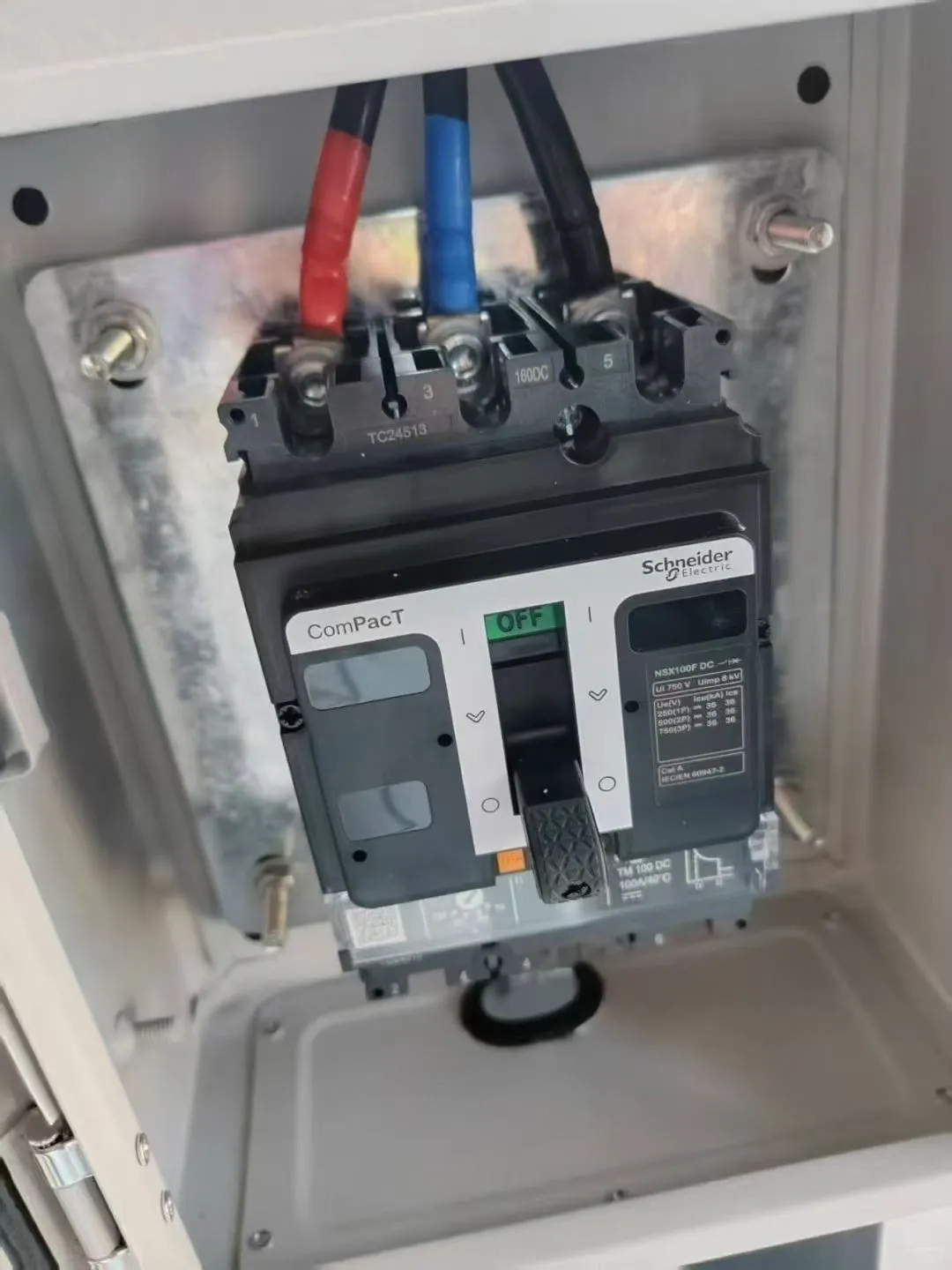 施耐德UPS不间断电源