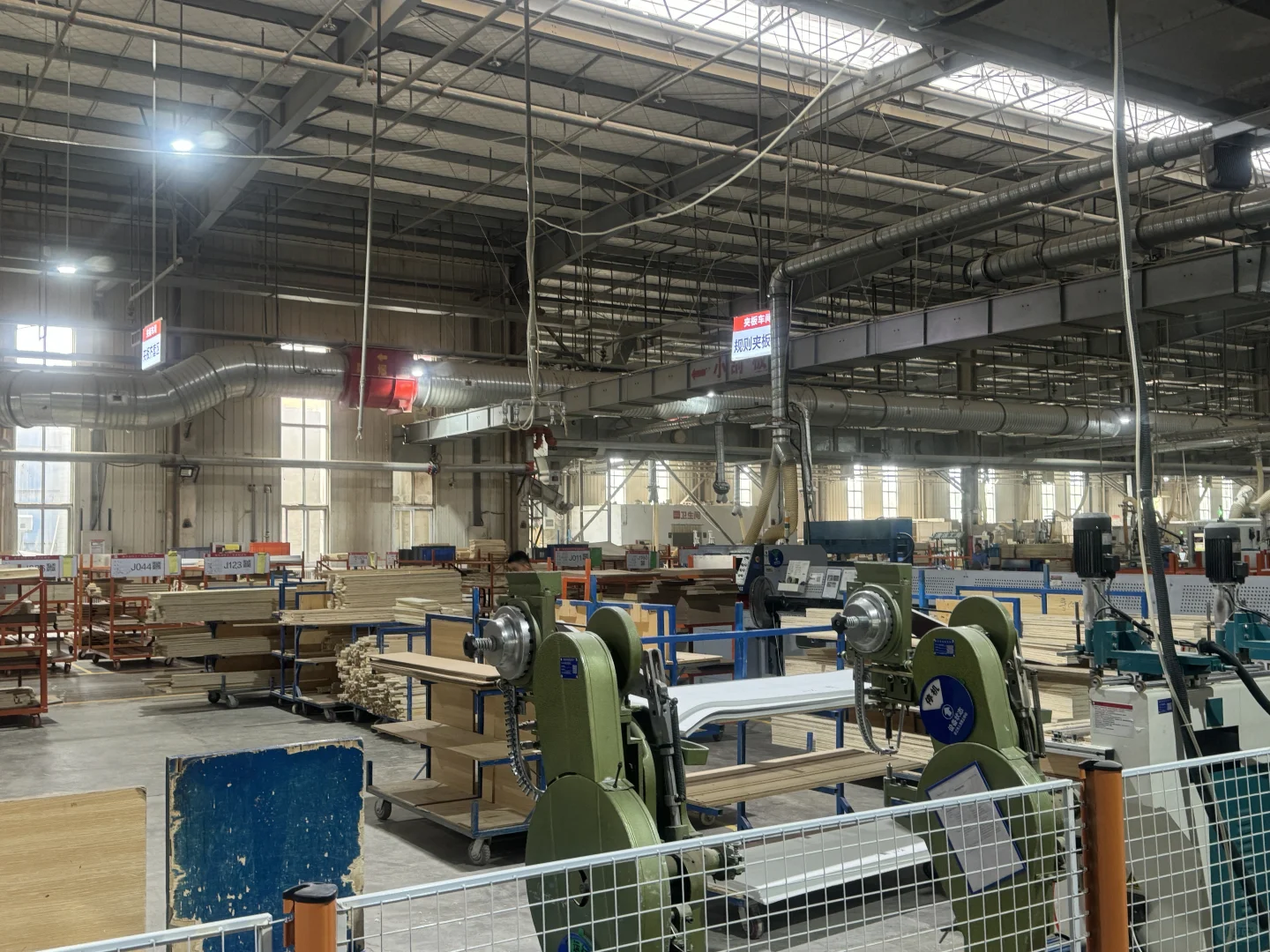 今天带大家走进河北顾家的生产基地