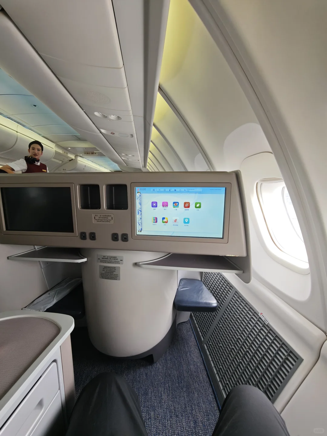 超爽！波音747宽体机二层公务舱细节体验！