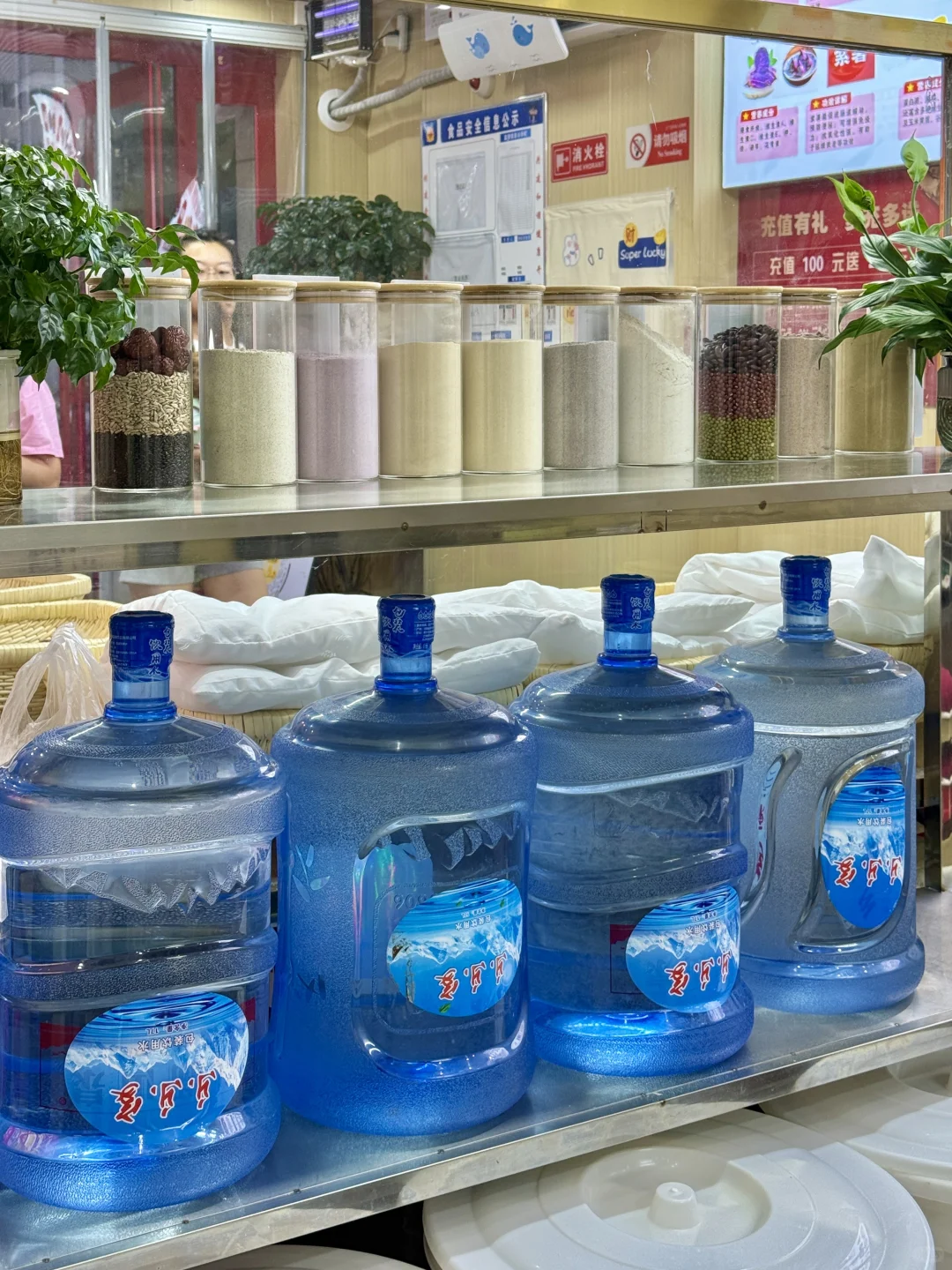 在郑州第一次见花样这么多的杂粮馒头 窝窝