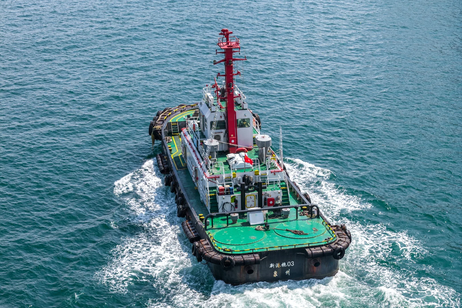 哇，大船是真的帅