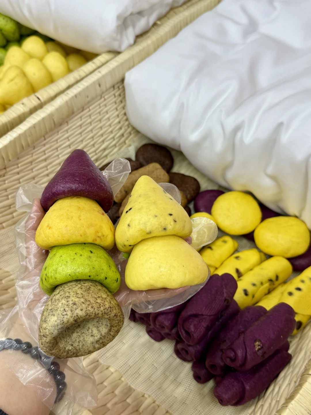 在郑州第一次见花样这么多的杂粮馒头 窝窝