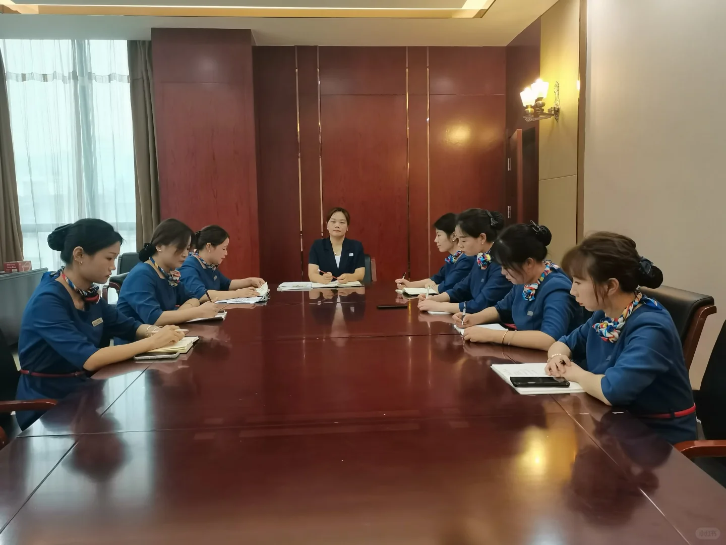 酒店前台会前日常仪容仪表检查