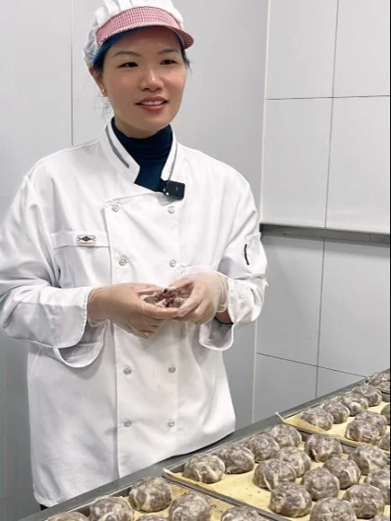 懒人早餐必备！这宫门口八宝粘豆包料超足