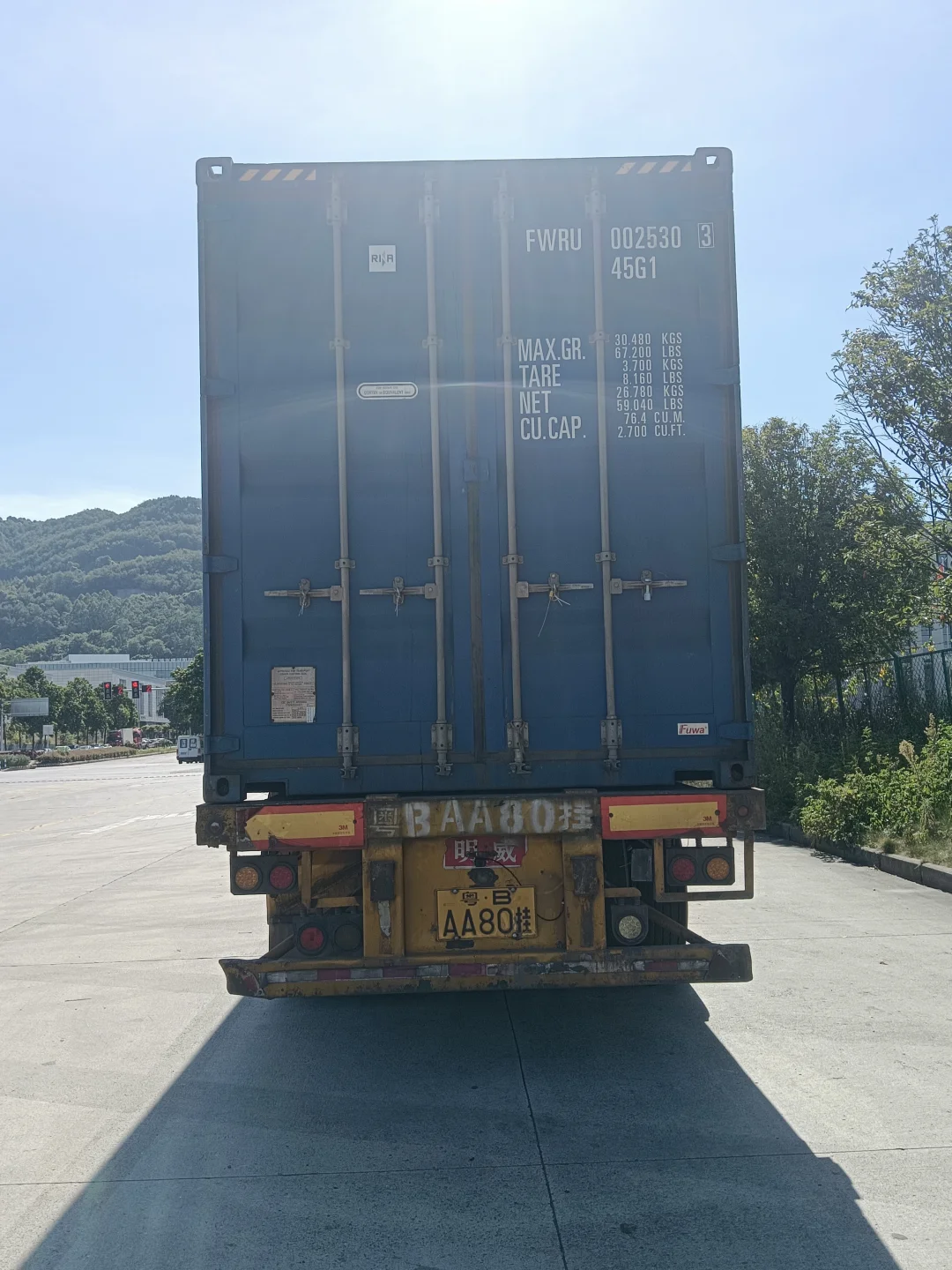 之前的图，荷兰进口铁路清关温室资材走2车