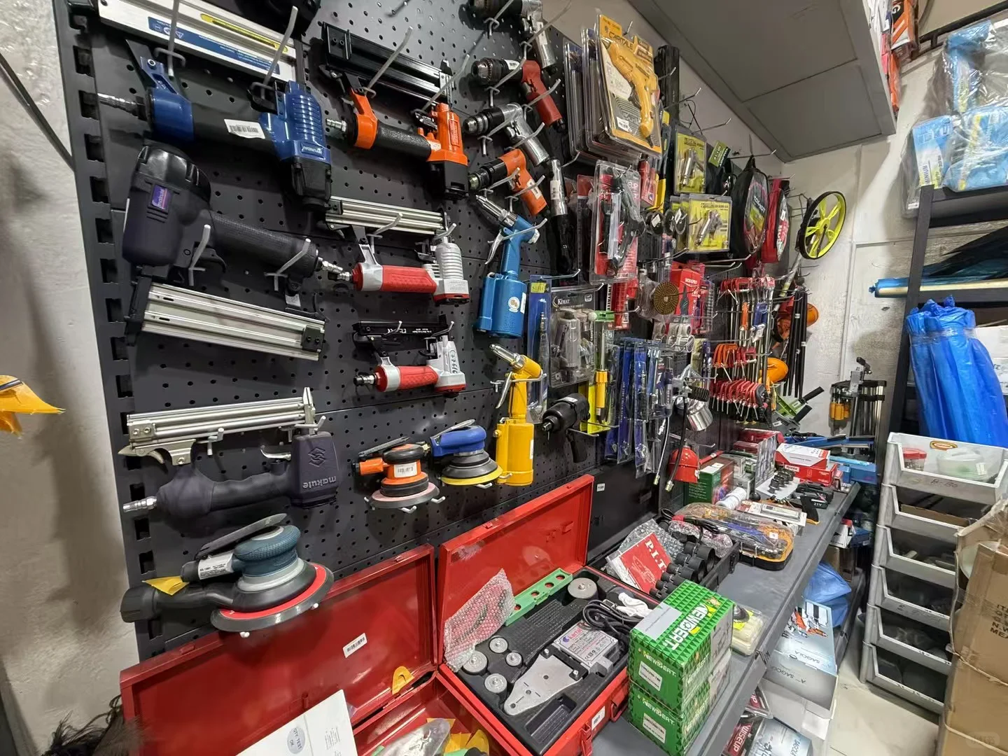 热情❤️‍?利雅得 41度的天气?