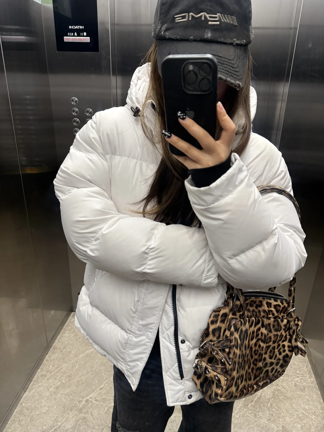 Aritzia鹅绒服哪个厂家做了？