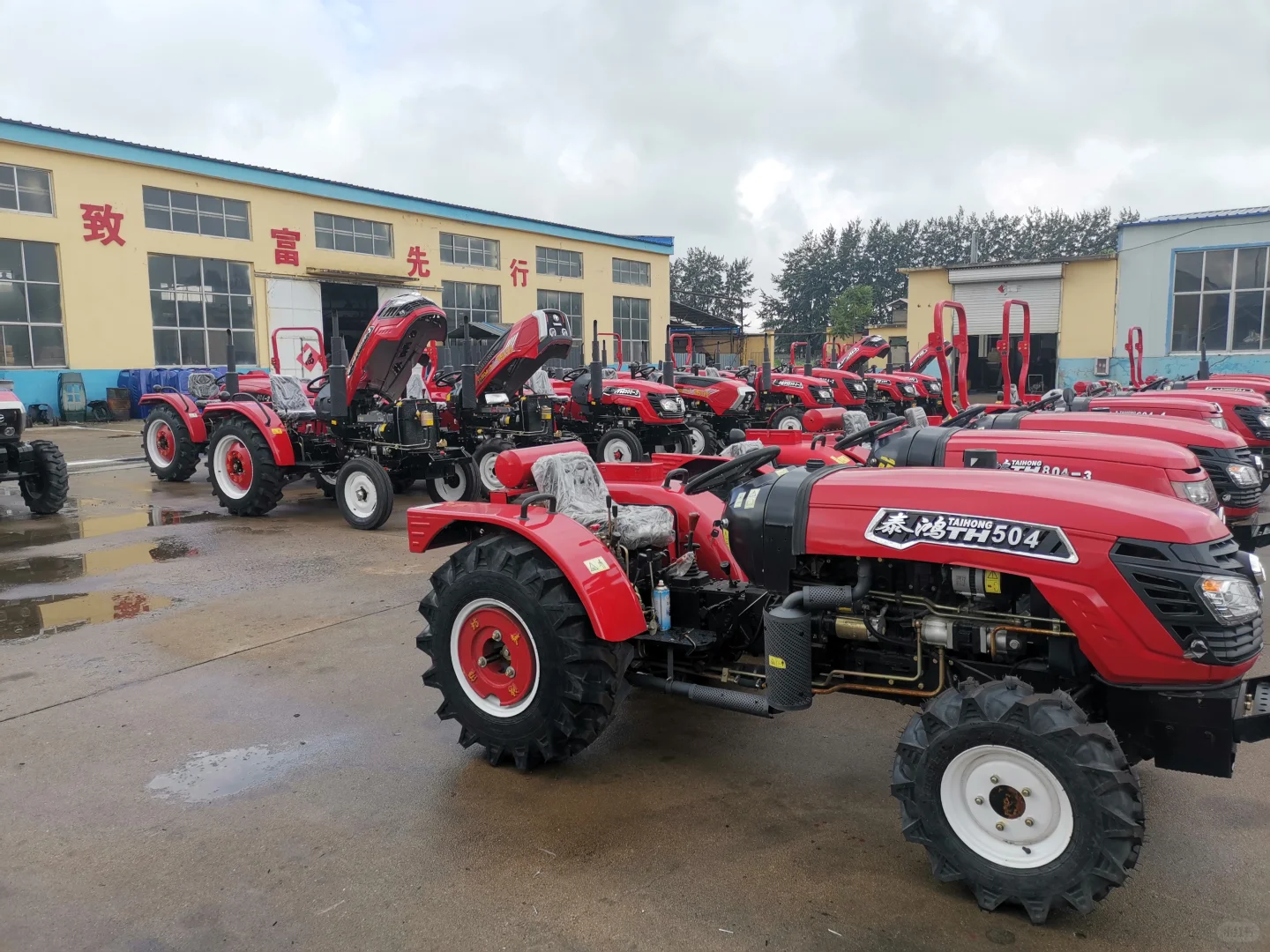 潍坊拖拉机厂家走访