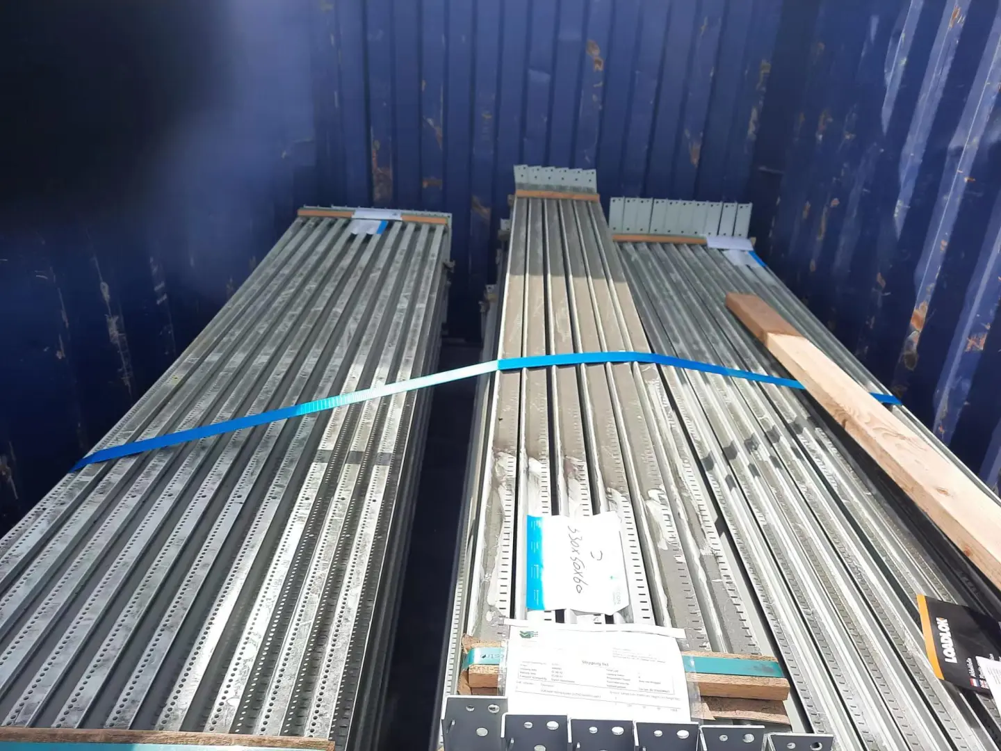 荷兰进口垂直农场栽培架资材