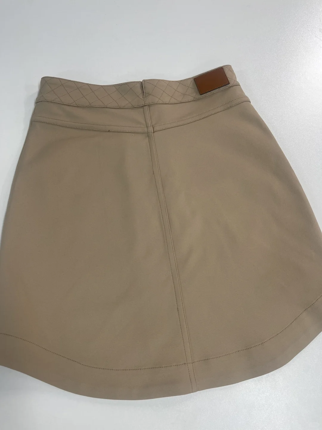 服装厂家，中高端品质服装厂