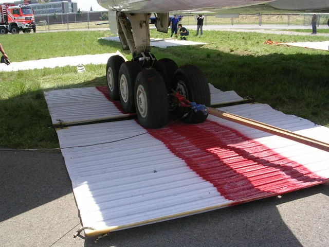 飞机搬移-起落架挂具