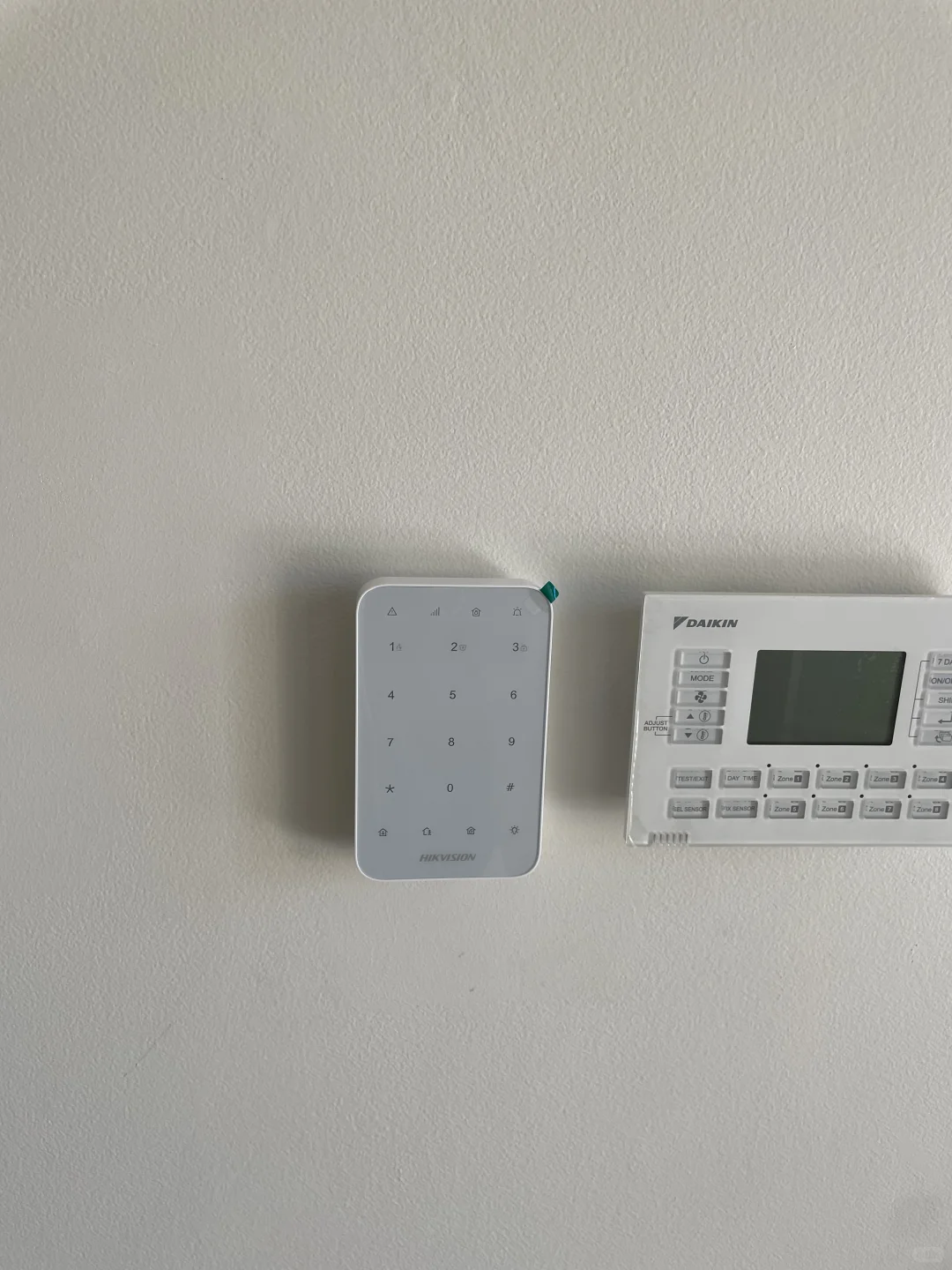 智能监控搭配室内报警器无死角的安防措施