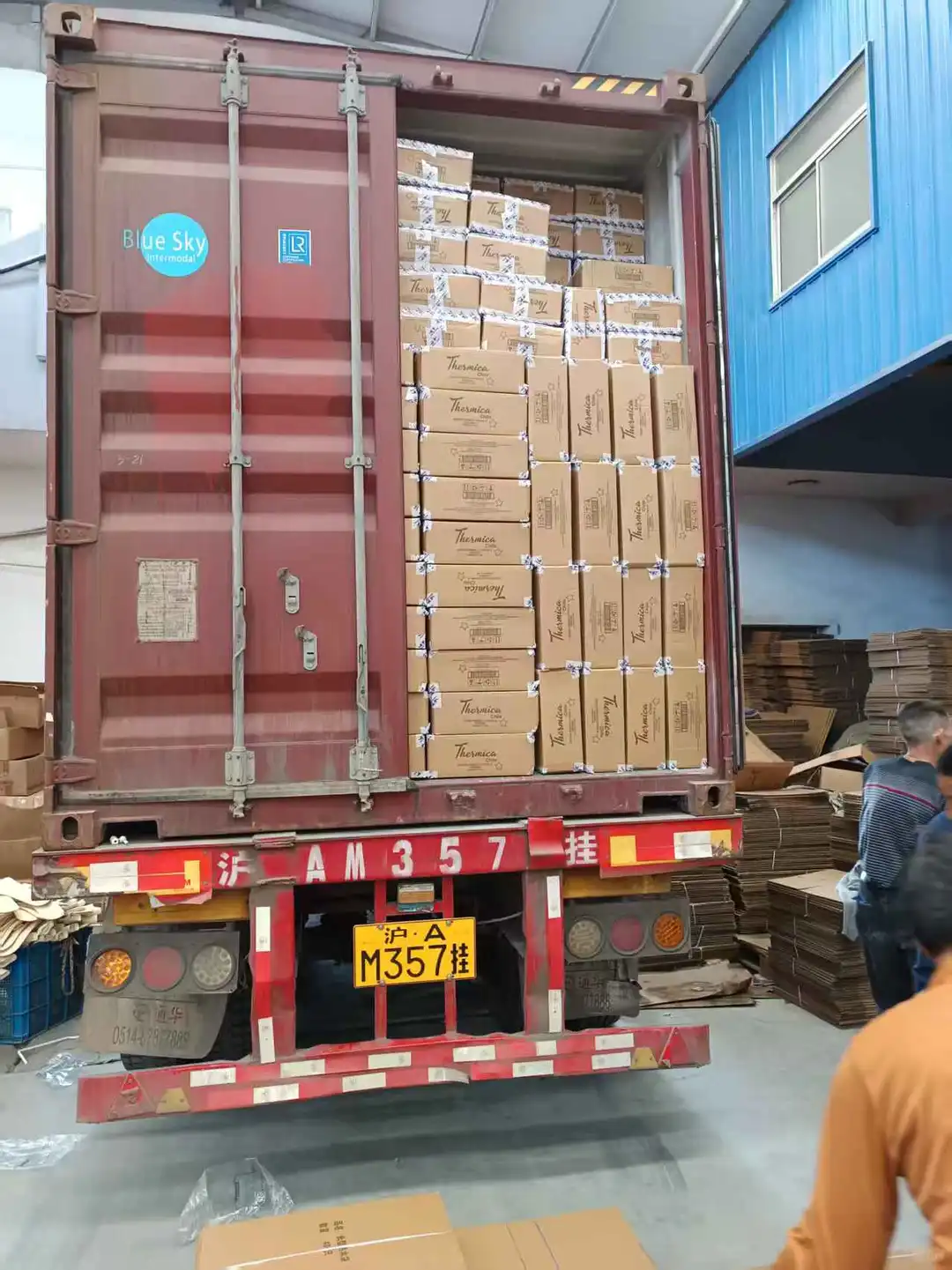 外贸热水袋发货 源头工厂实拍 出口定制厂家