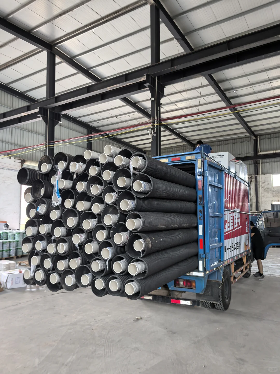 建材搬运现场 | 满满当当的安全感?