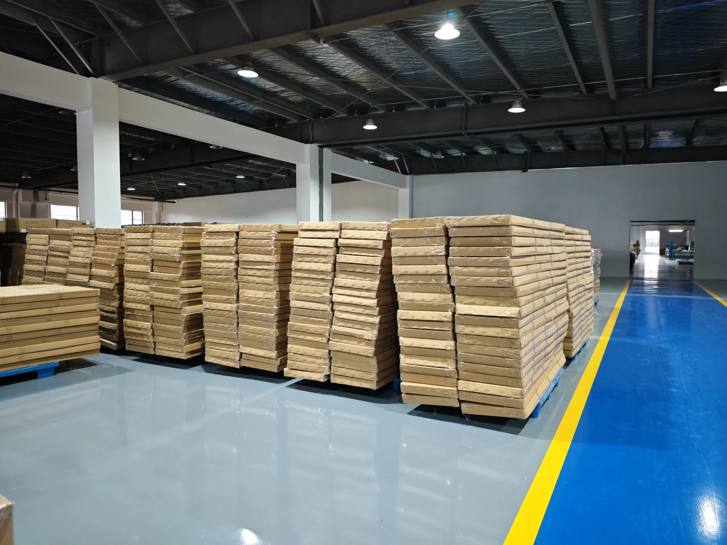 外贸人的底气源于一仓库的成品待出货