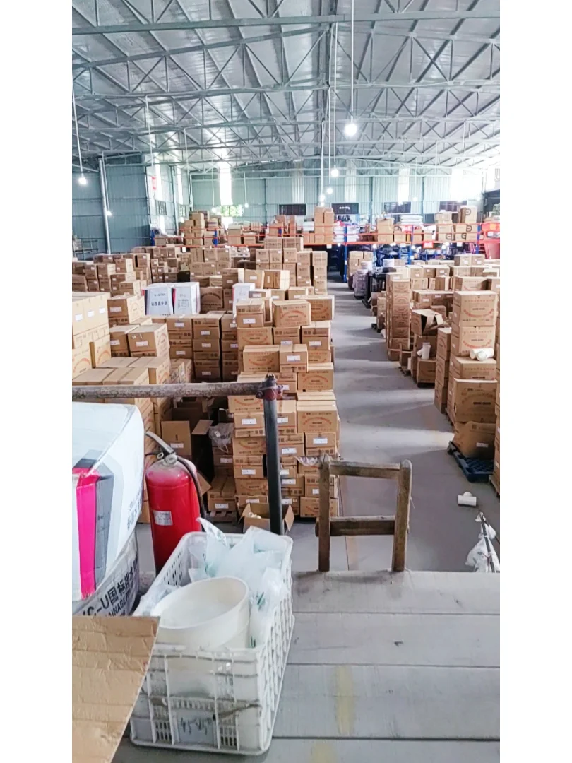 预算有限，想开30-100平的五金店，到哪拿货